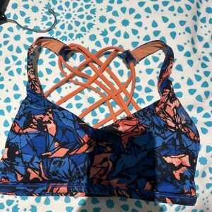 Lululemon Free to Be Bra Size 4